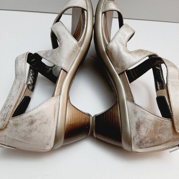 NAOT | Strappy Open Toe Low Heel Shoes Genuine Leather Metallic Champagne Sz 9 - Picture 11 of 16